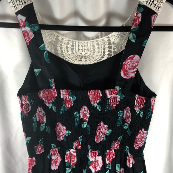 No Boundaries Floral Mini Dress - Picture 5 of 8